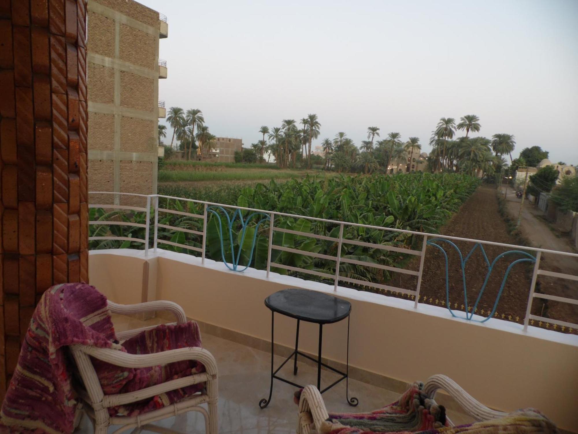 Appartamento Nour House Luxor Esterno foto
